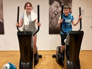 e240-e888-4edf-b20b-b092a7af40cb